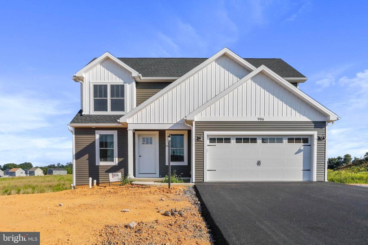 906 Southwood Drive - Photo 1