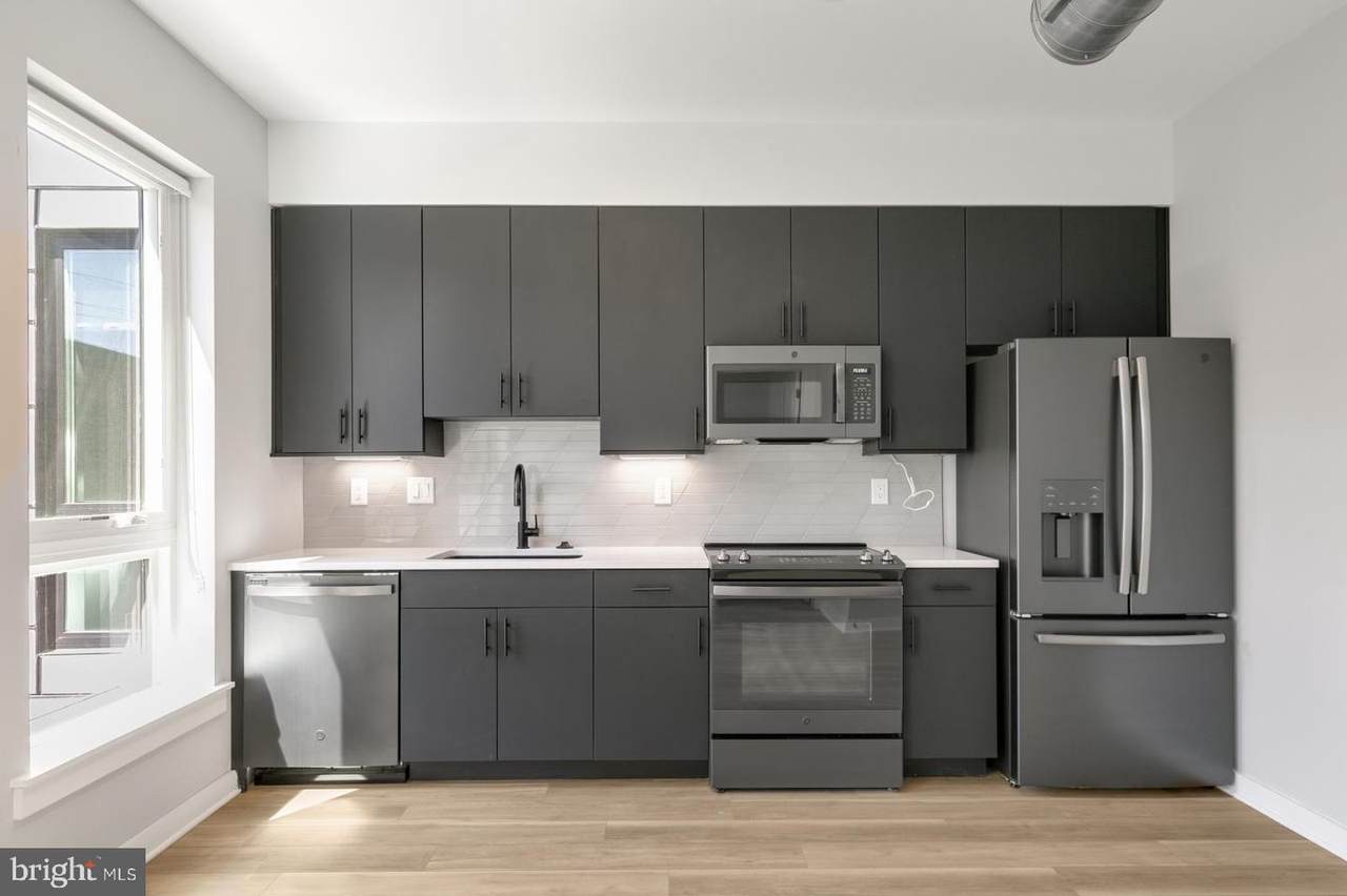 102 Berks Street - Photo 1