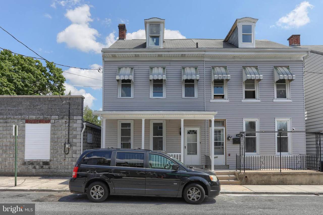 442 6TH Street - Photo 1