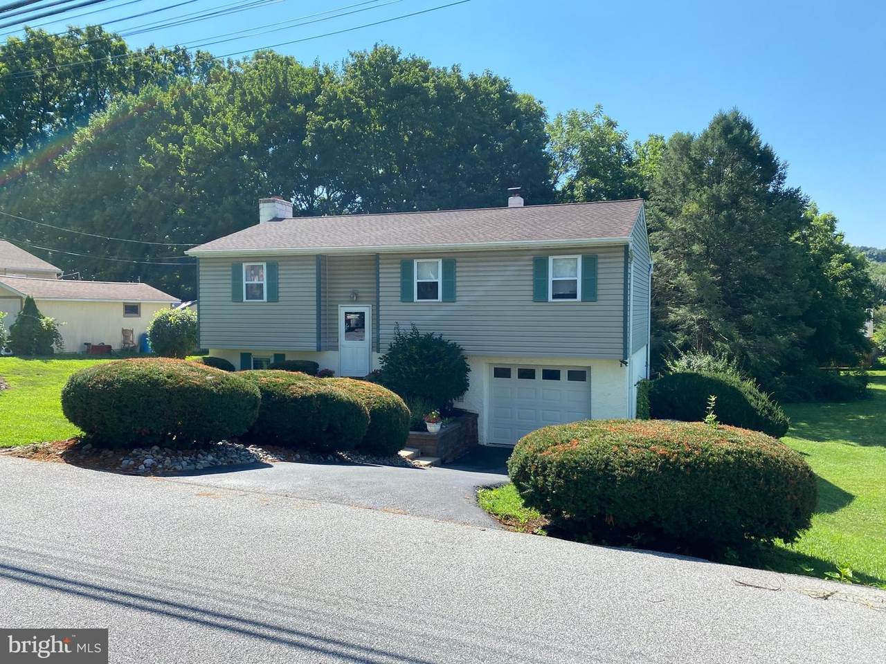 506 4TH Avenue - Photo 1