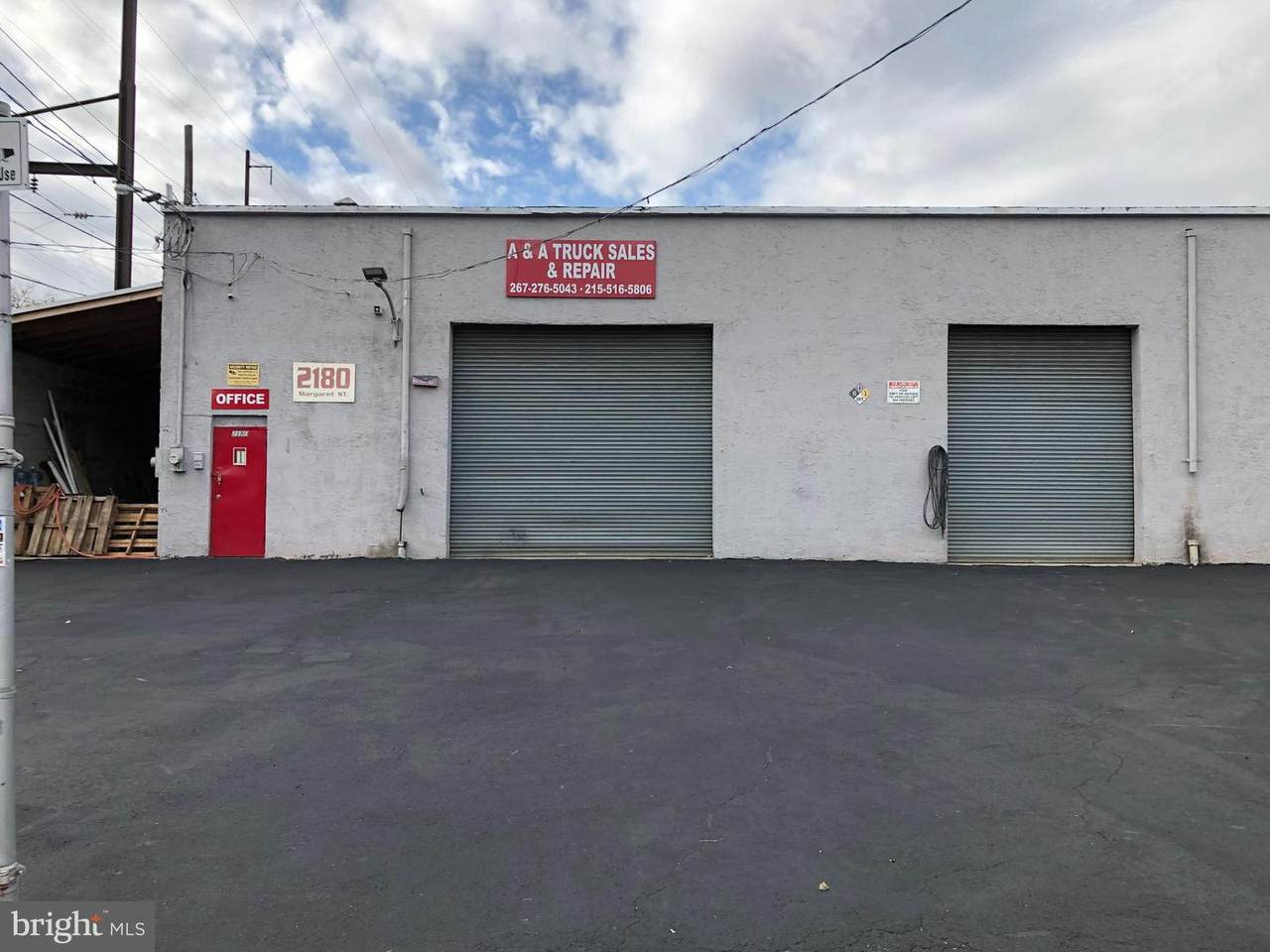 2180 Margaret St - Photo 1