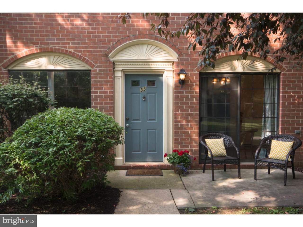 33 Drewes Court - Photo 1