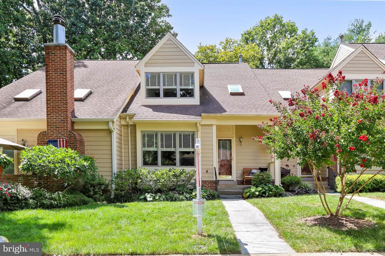12515 Lake Court - Photo 1