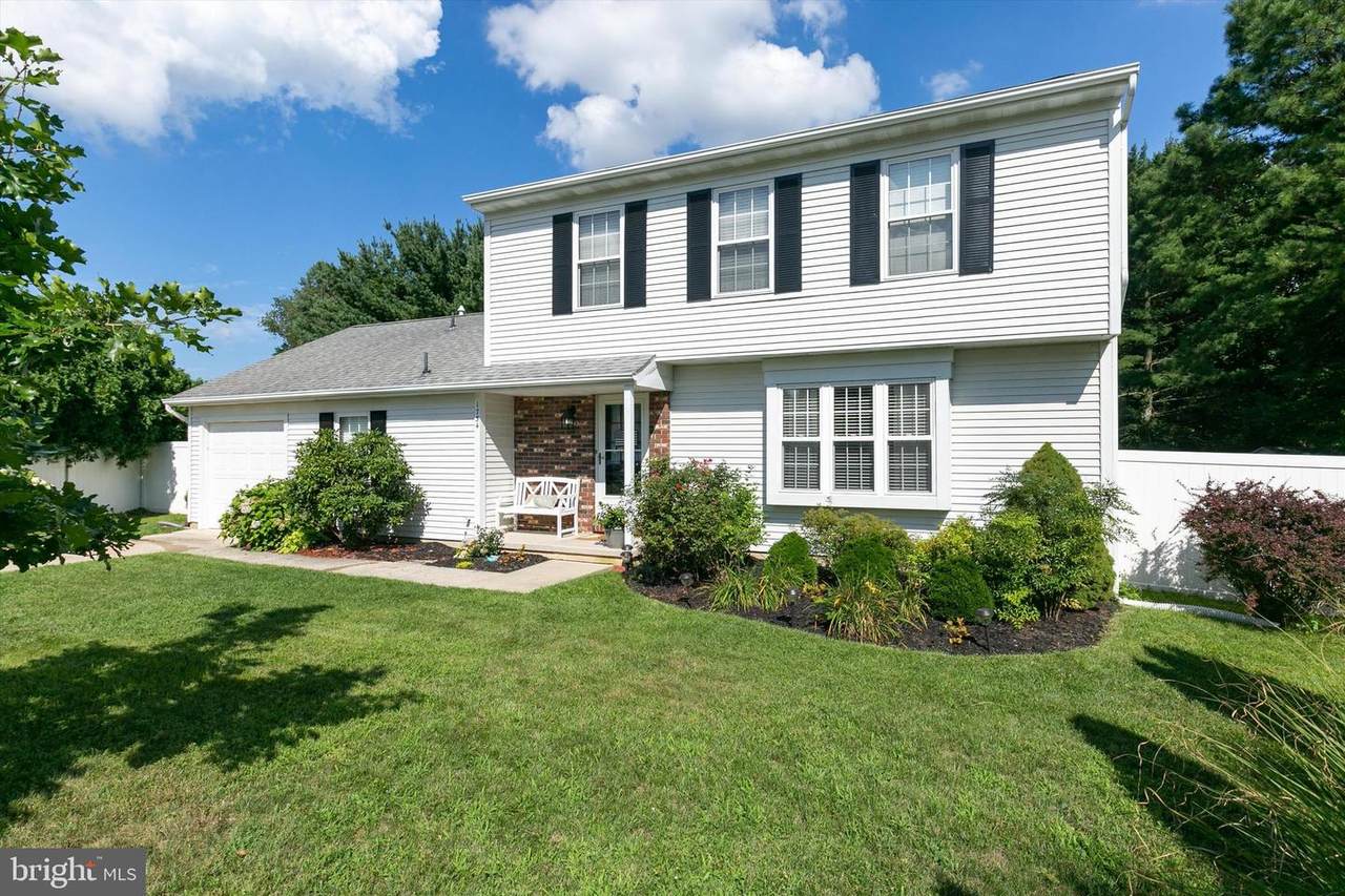 1734 Morris Court - Photo 1