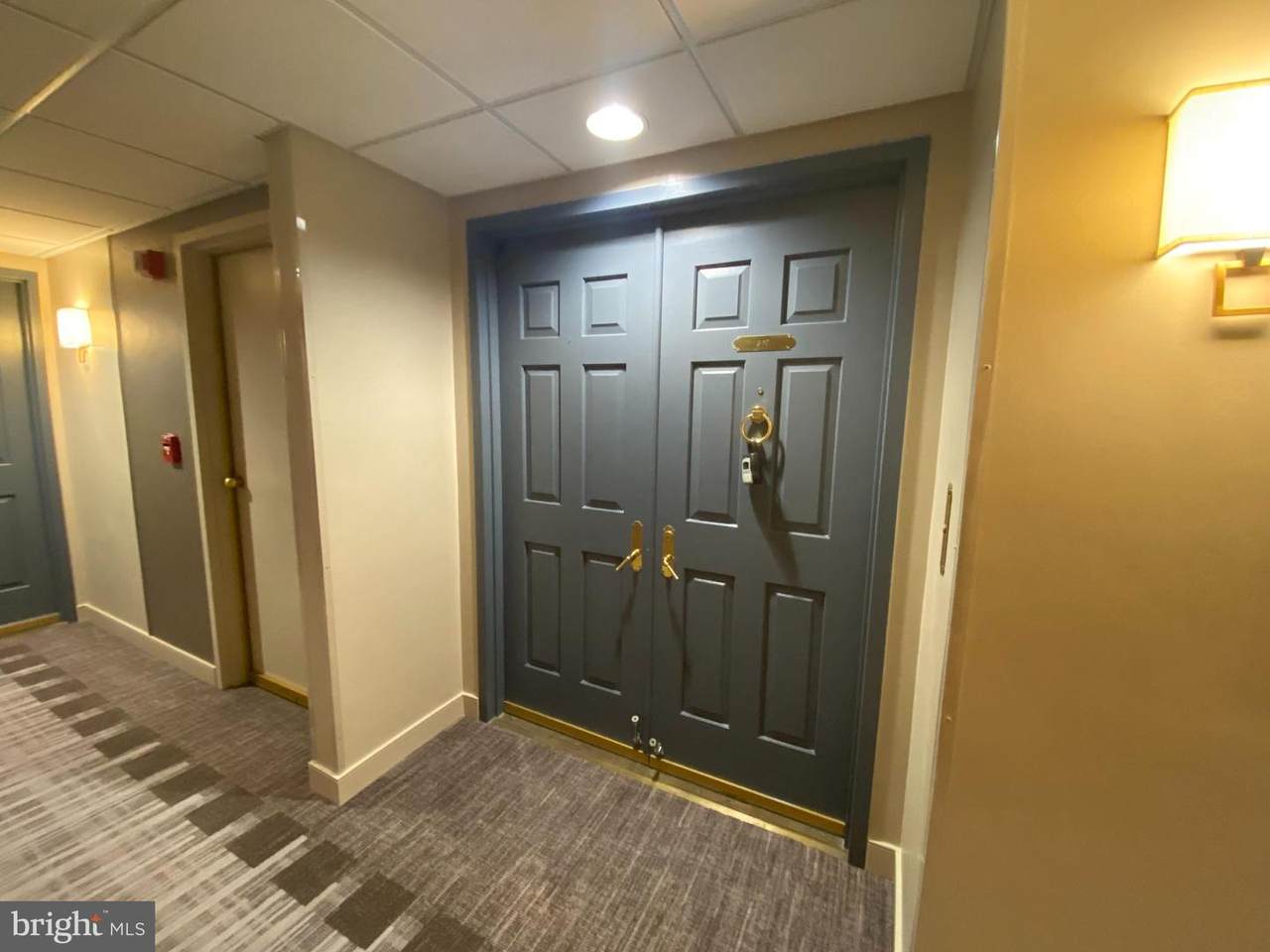 250 President Street - Photo 1