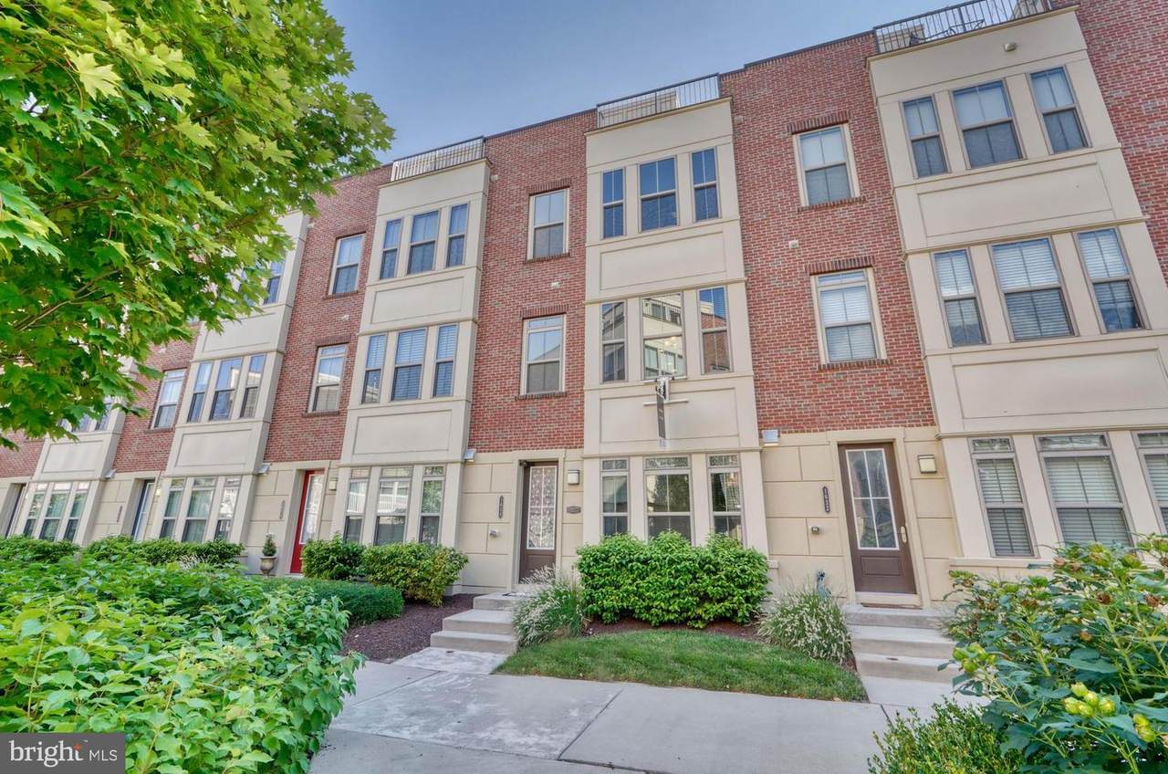 1630 Rampart Mews - Photo 1