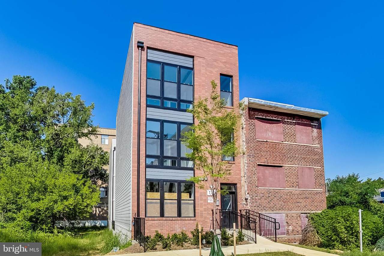 730 51ST Street - Photo 1