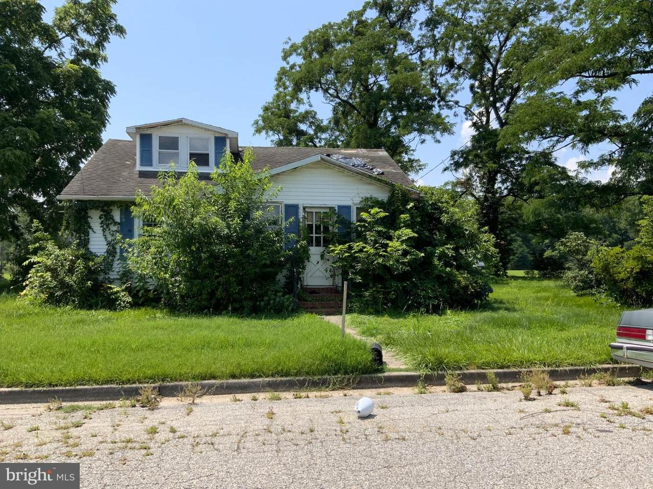 33 Beaver Avenue - Photo 1