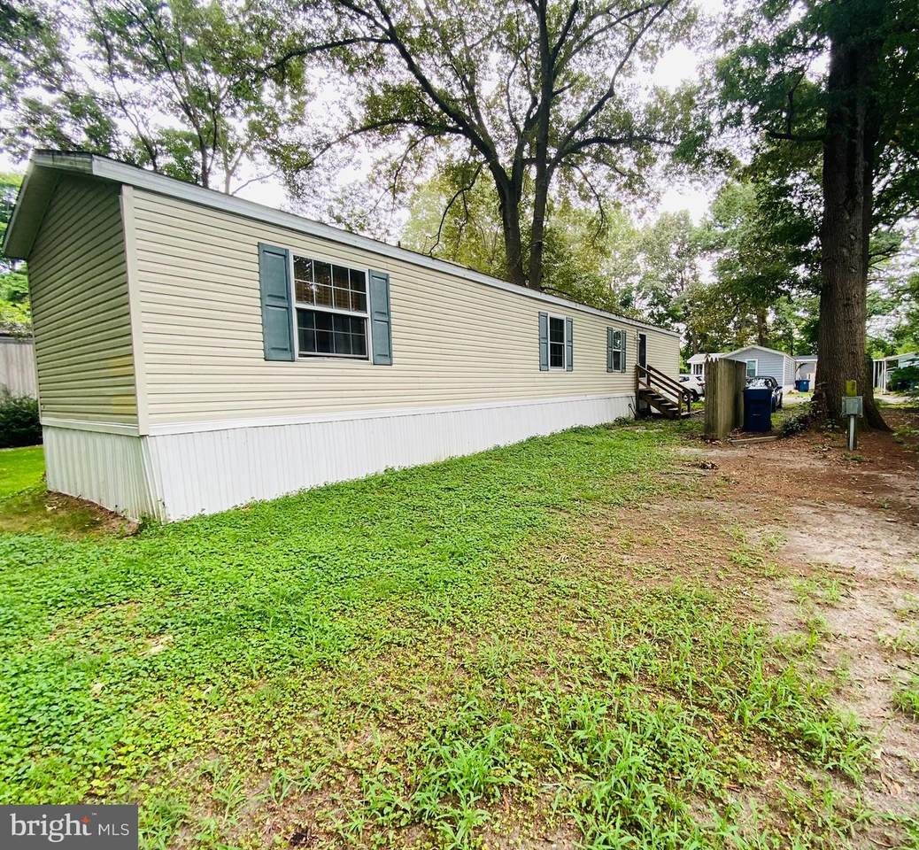 23 Clover Street - Photo 1
