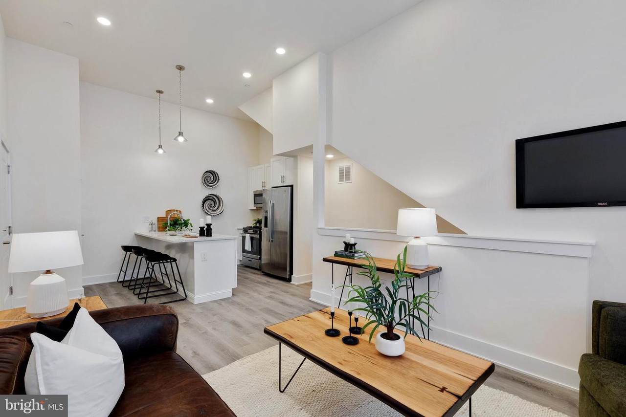 1115 American Street - Photo 1