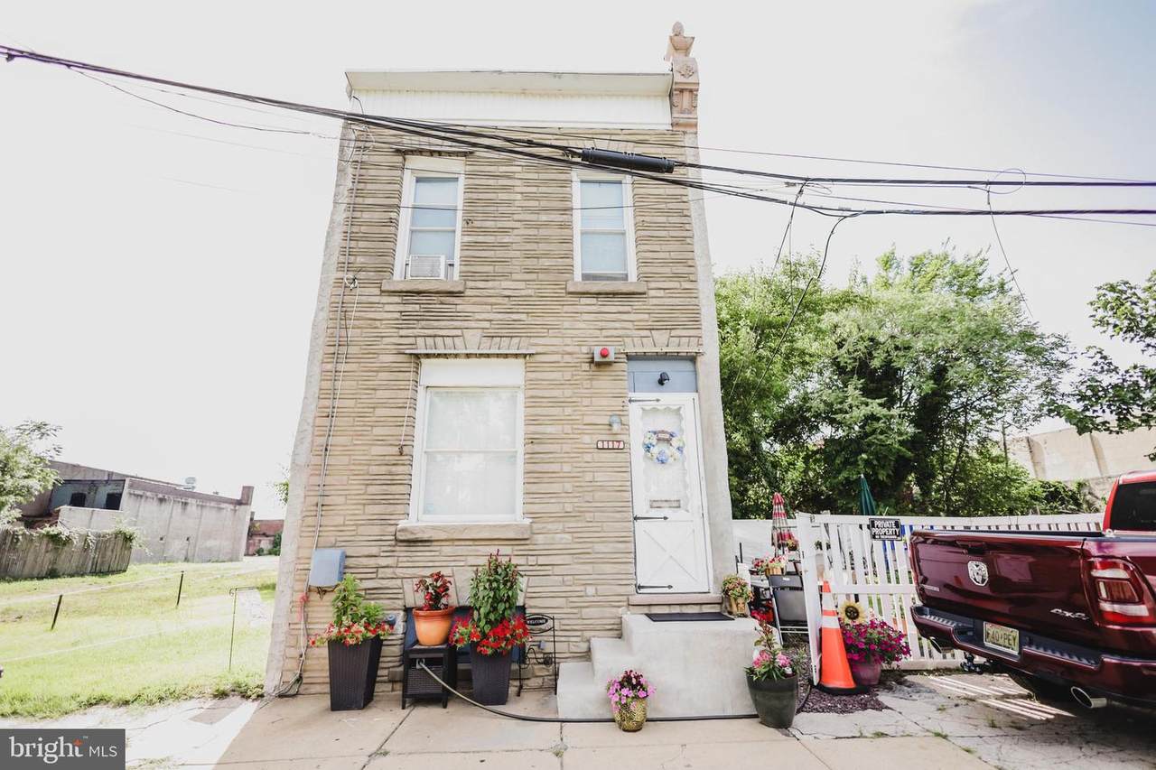 1117 Marion Street - Photo 1