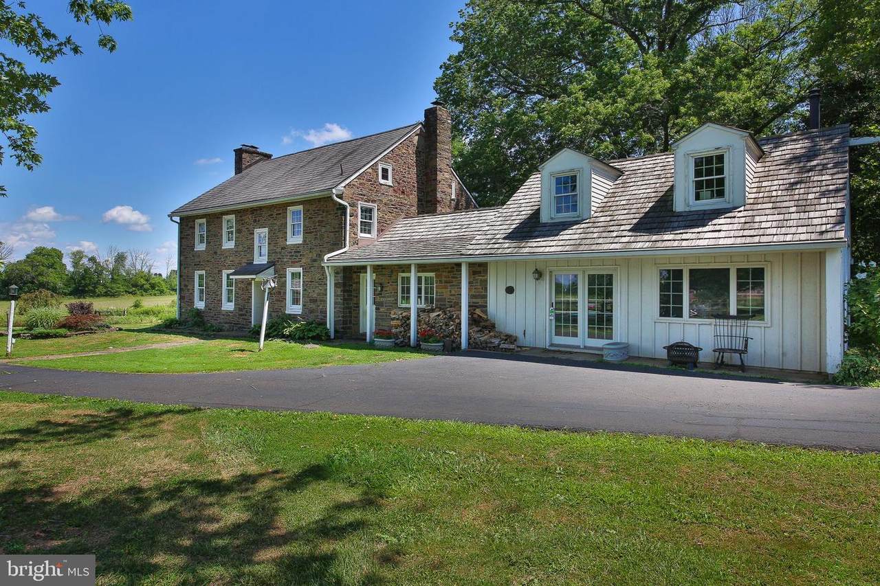 711 Telegraph Road - Photo 1