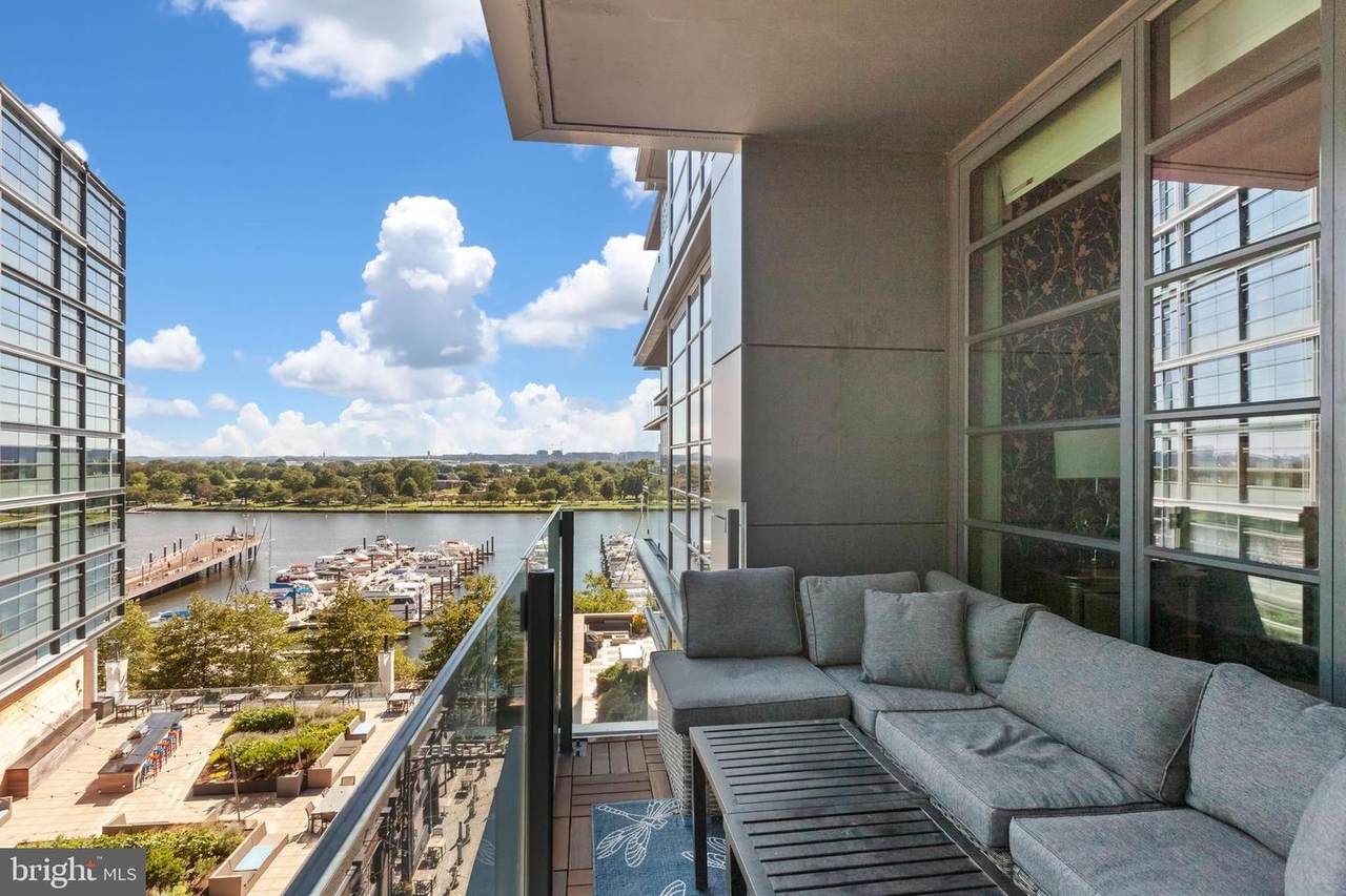 45 Sutton Square - Photo 1