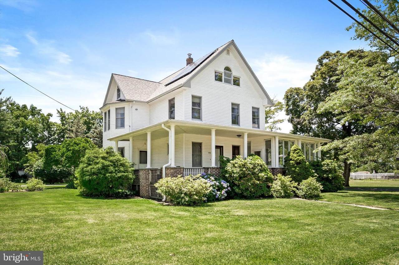 898 Olive Street - Photo 1