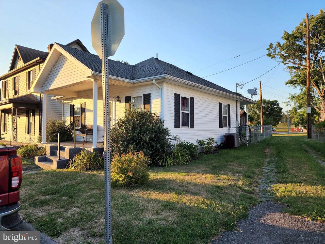 1006 Kentucky Avenue - Photo 1