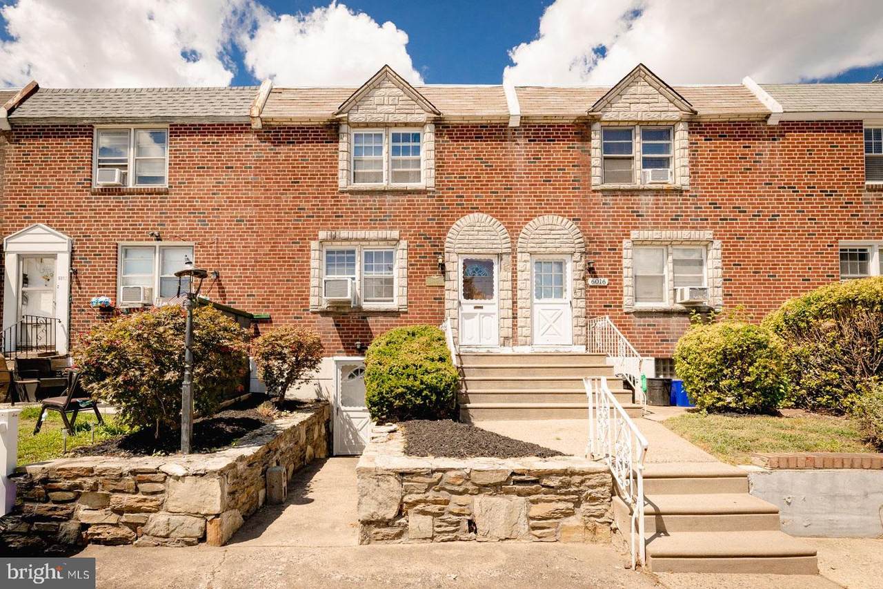 6014 Oakland Street - Photo 1