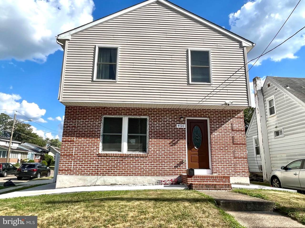 4720 River Road - Photo 1