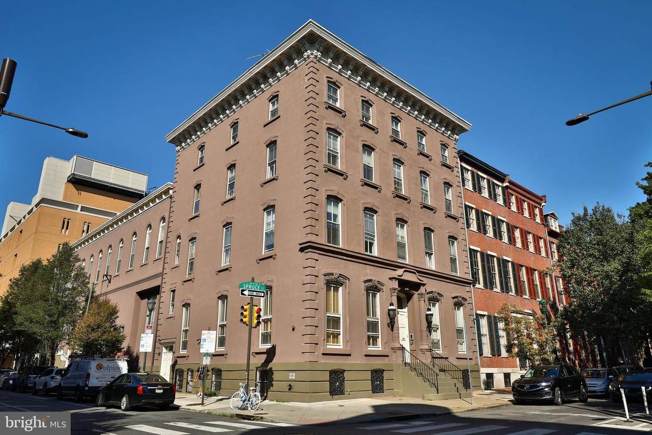 1035 Spruce Street - Photo 1