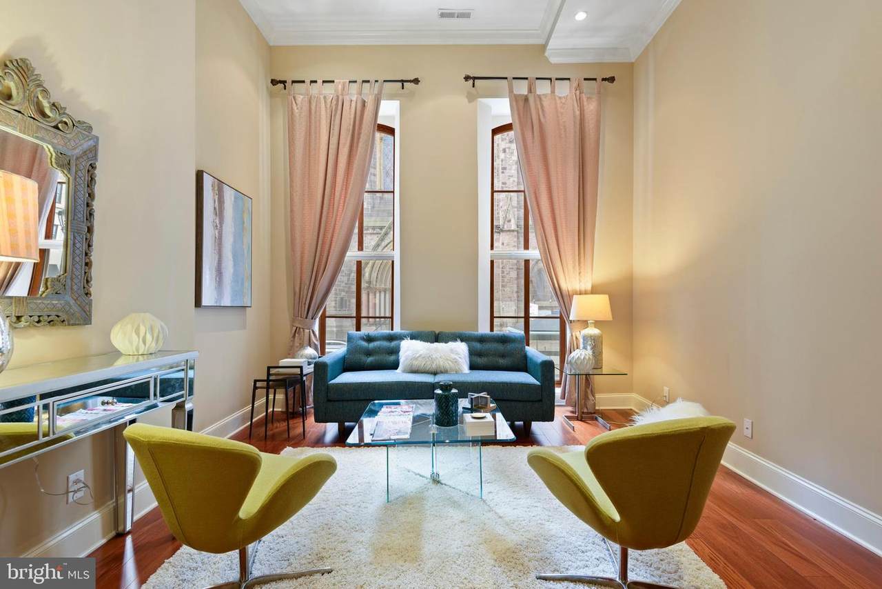 2049 Walnut Street - Photo 1