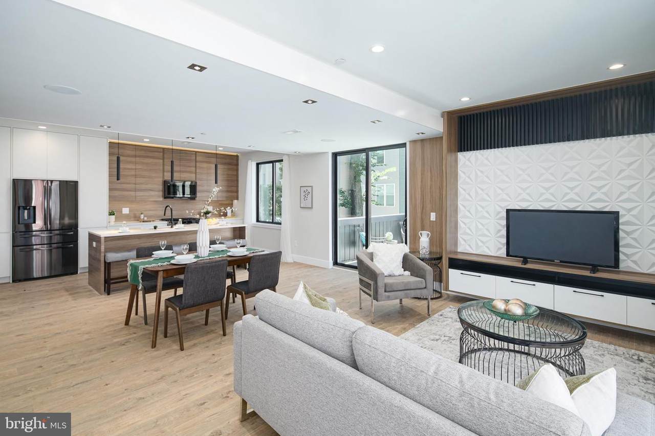700 Master Street - Photo 1