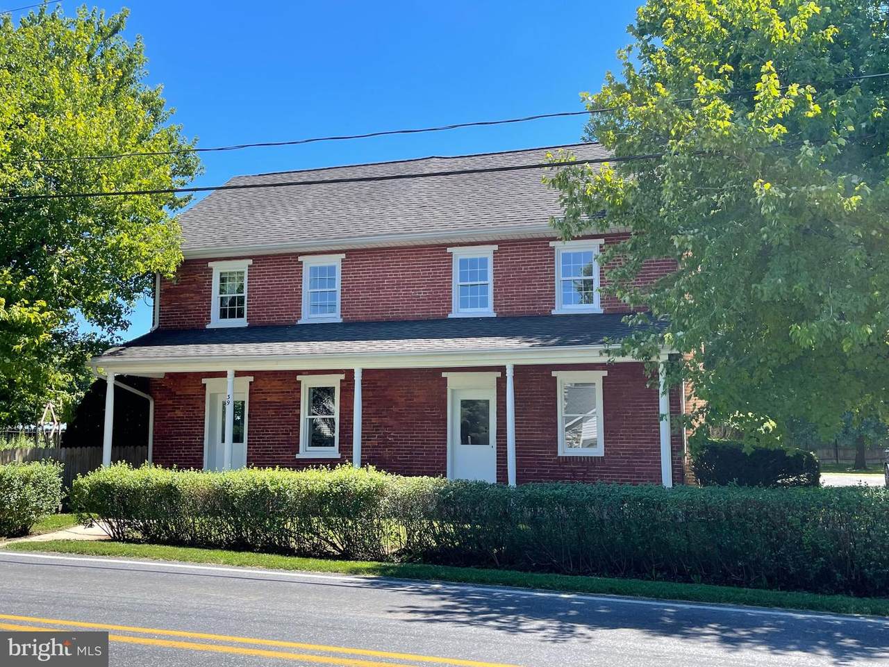 39 Maple Avenue - Photo 1