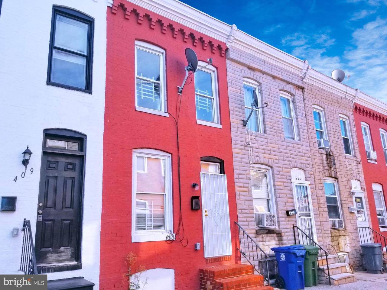 411 Vincent Street - Photo 1