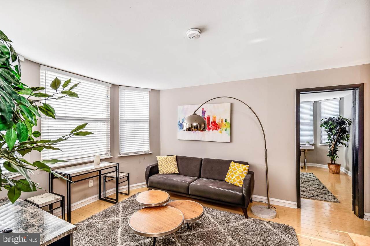 2135 Walnut Street - Photo 1