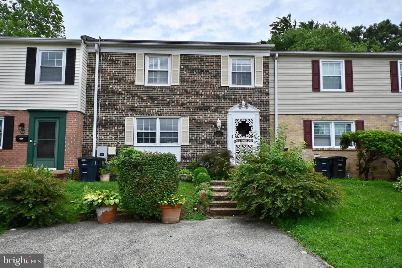 1710 Rollins Place - Photo 1