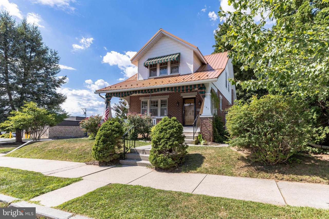 141 Caracas Avenue - Photo 1