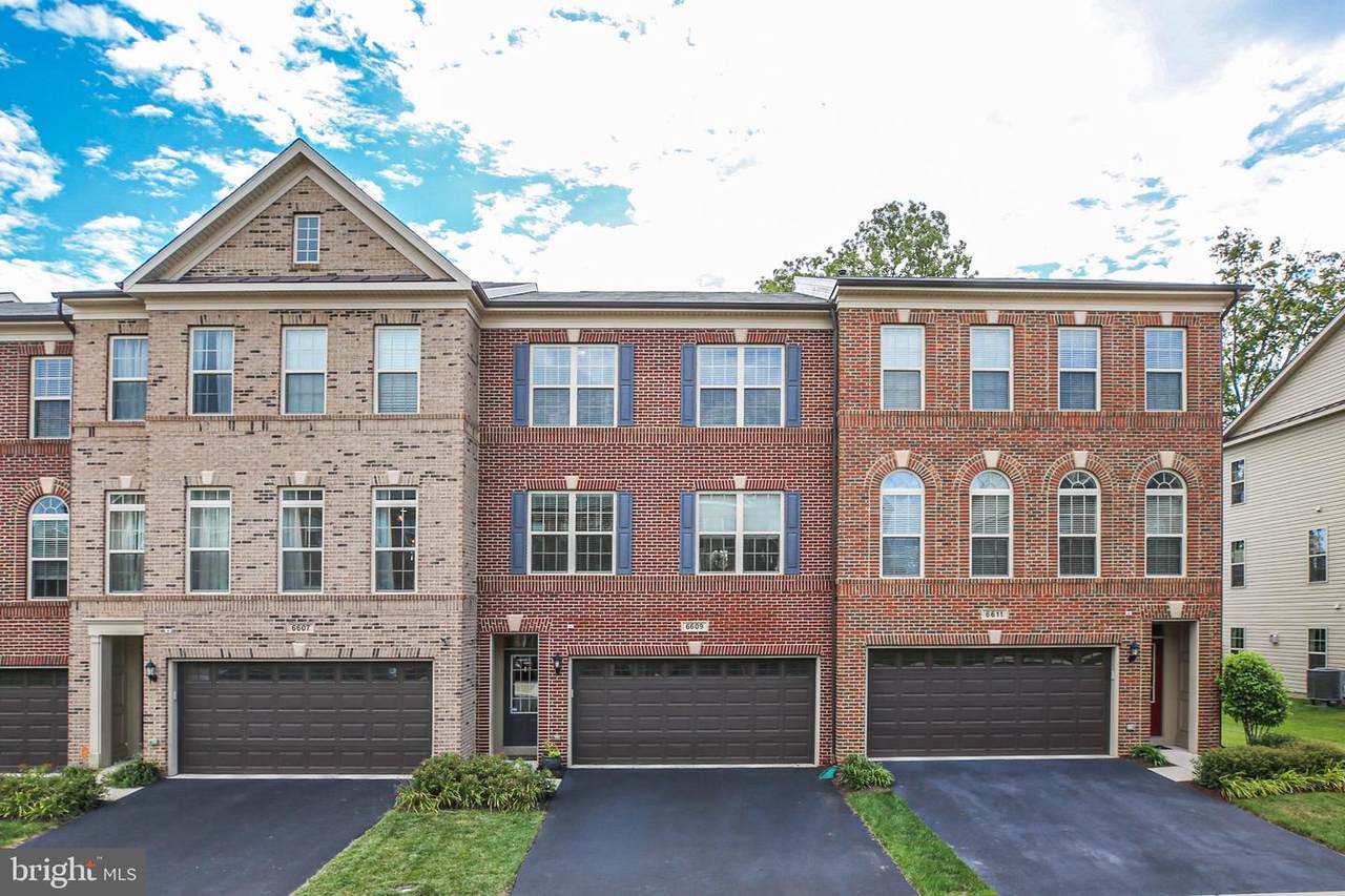 6609 Bartrams Forest Lane - Photo 1