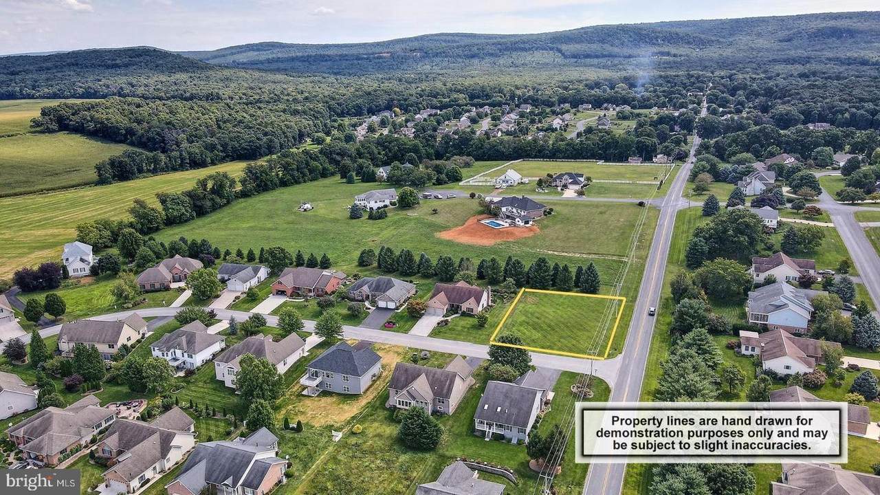 6167 Oak Leaf Lane North - Photo 1