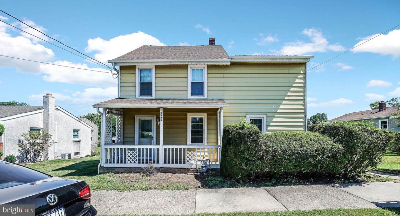 151 Columbia Avenue - Photo 1