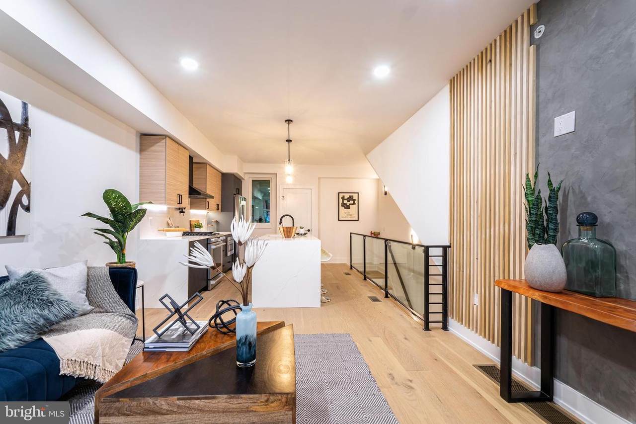 1507 Christian Street - Photo 1