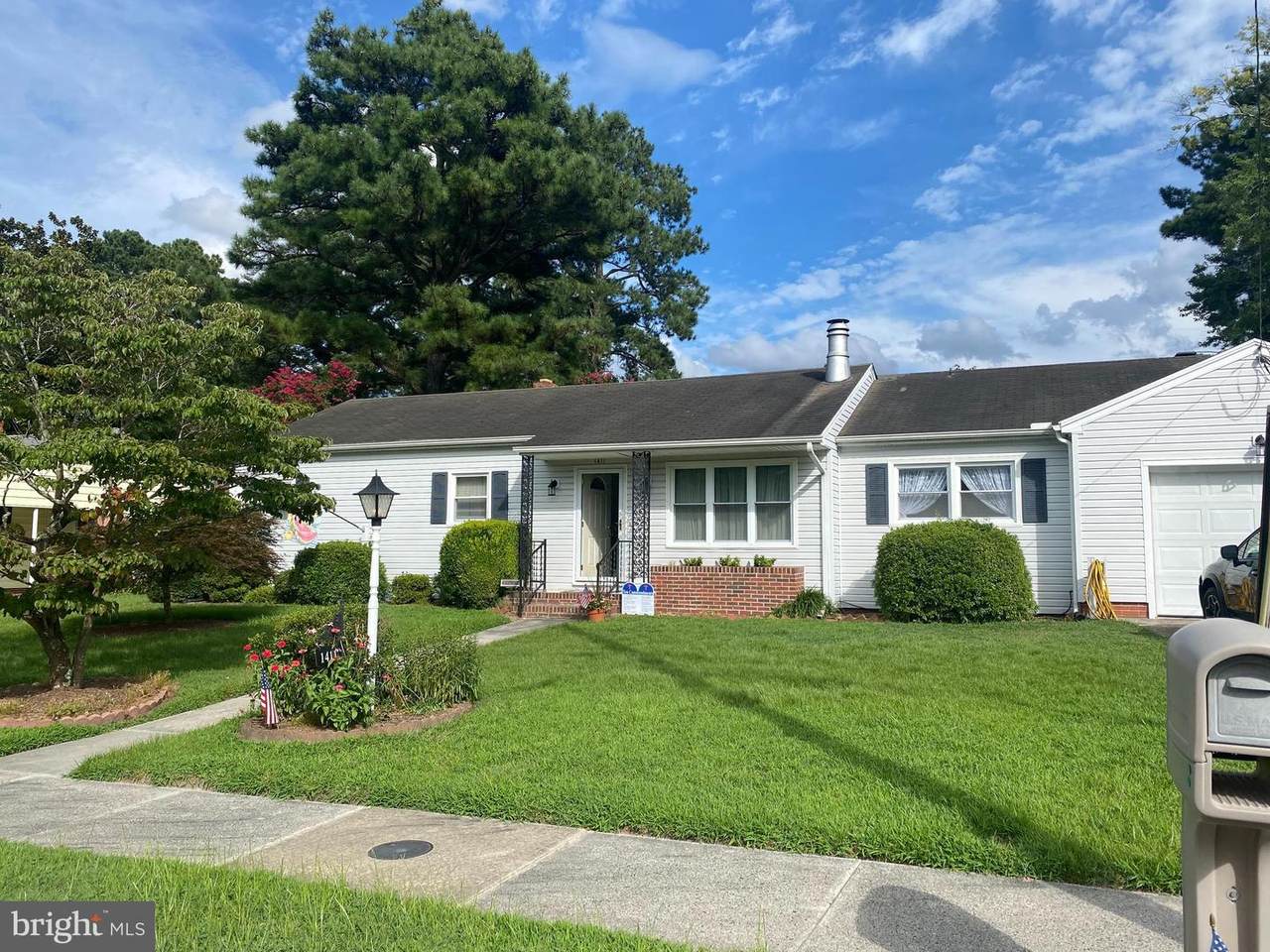1411 Emerson Avenue - Photo 1