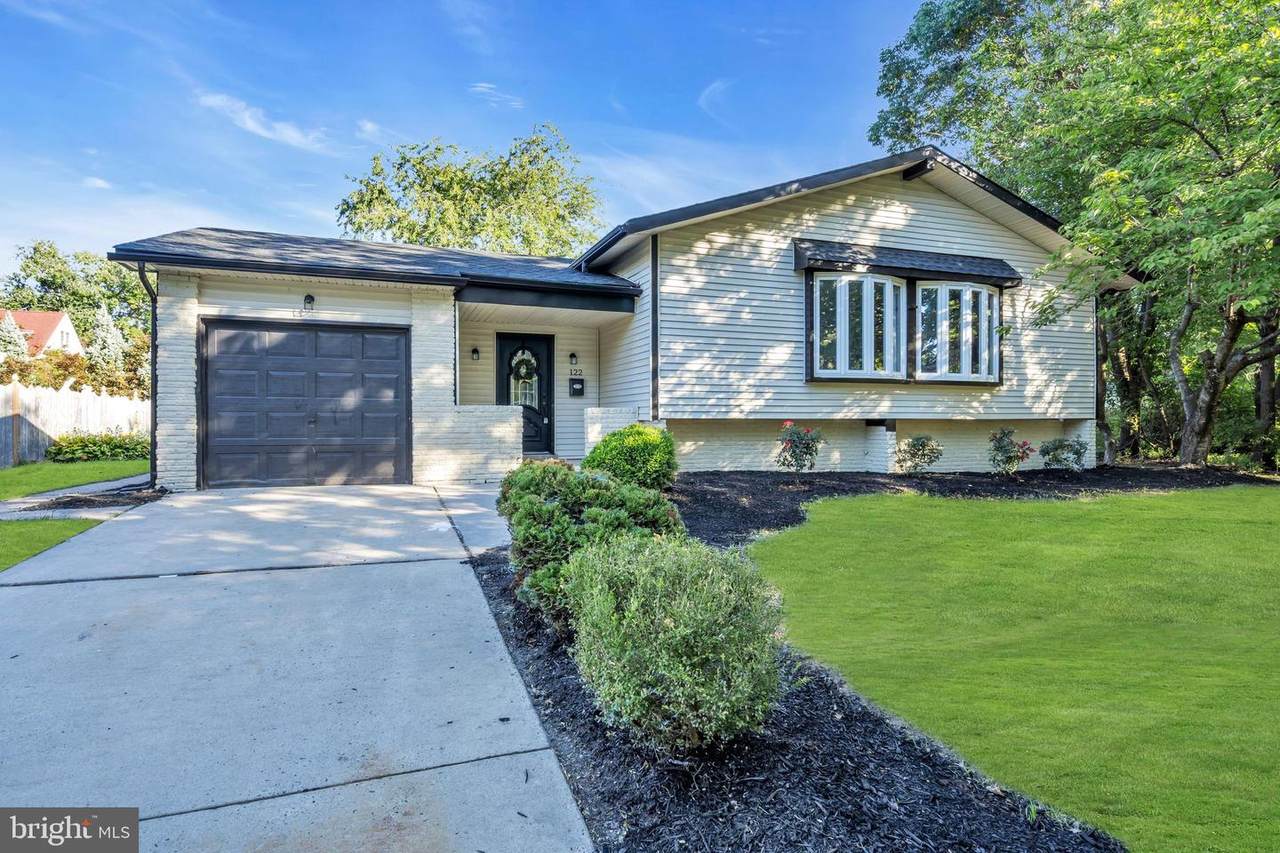 122 Oxford Place - Photo 1
