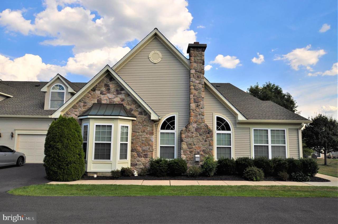 377 Shady Brook Drive - Photo 1