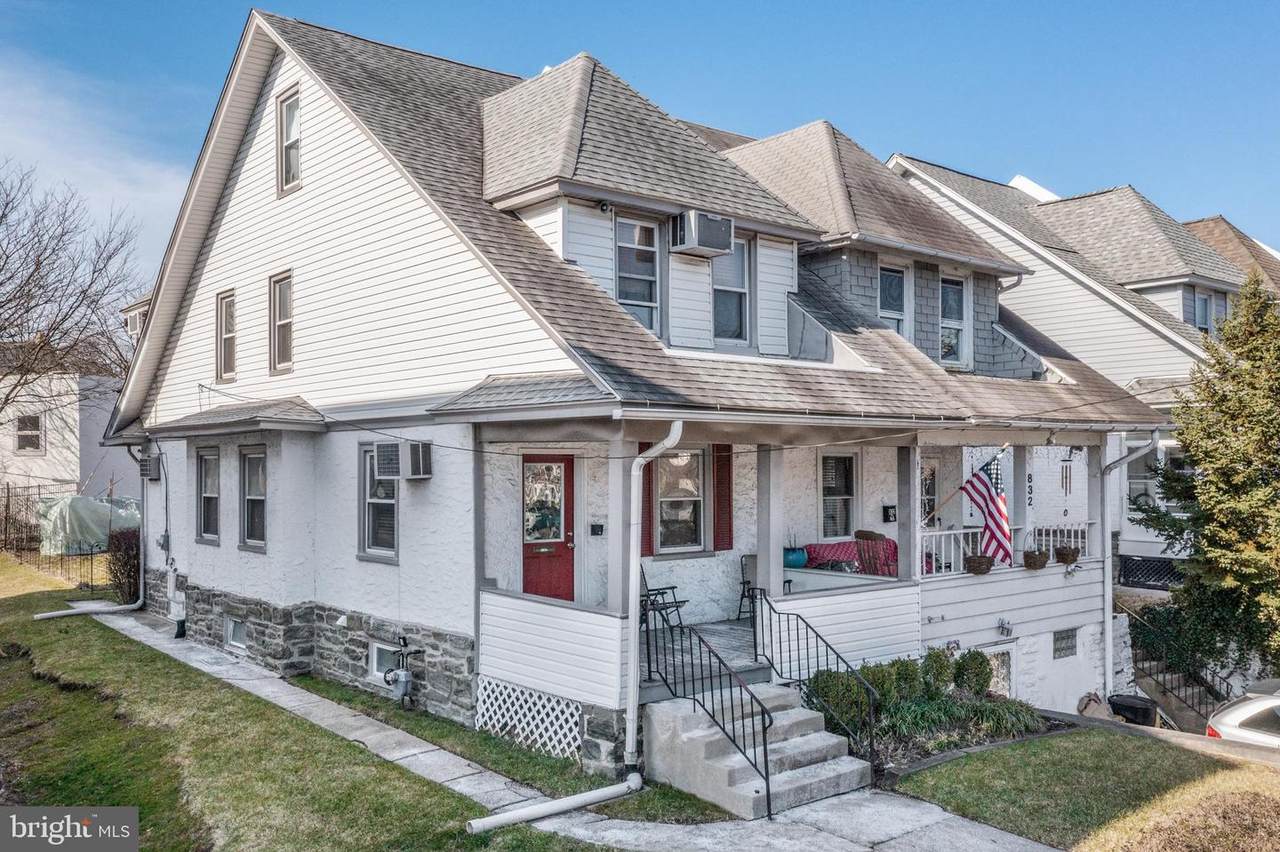 830-832 Montgomery Avenue - Photo 1