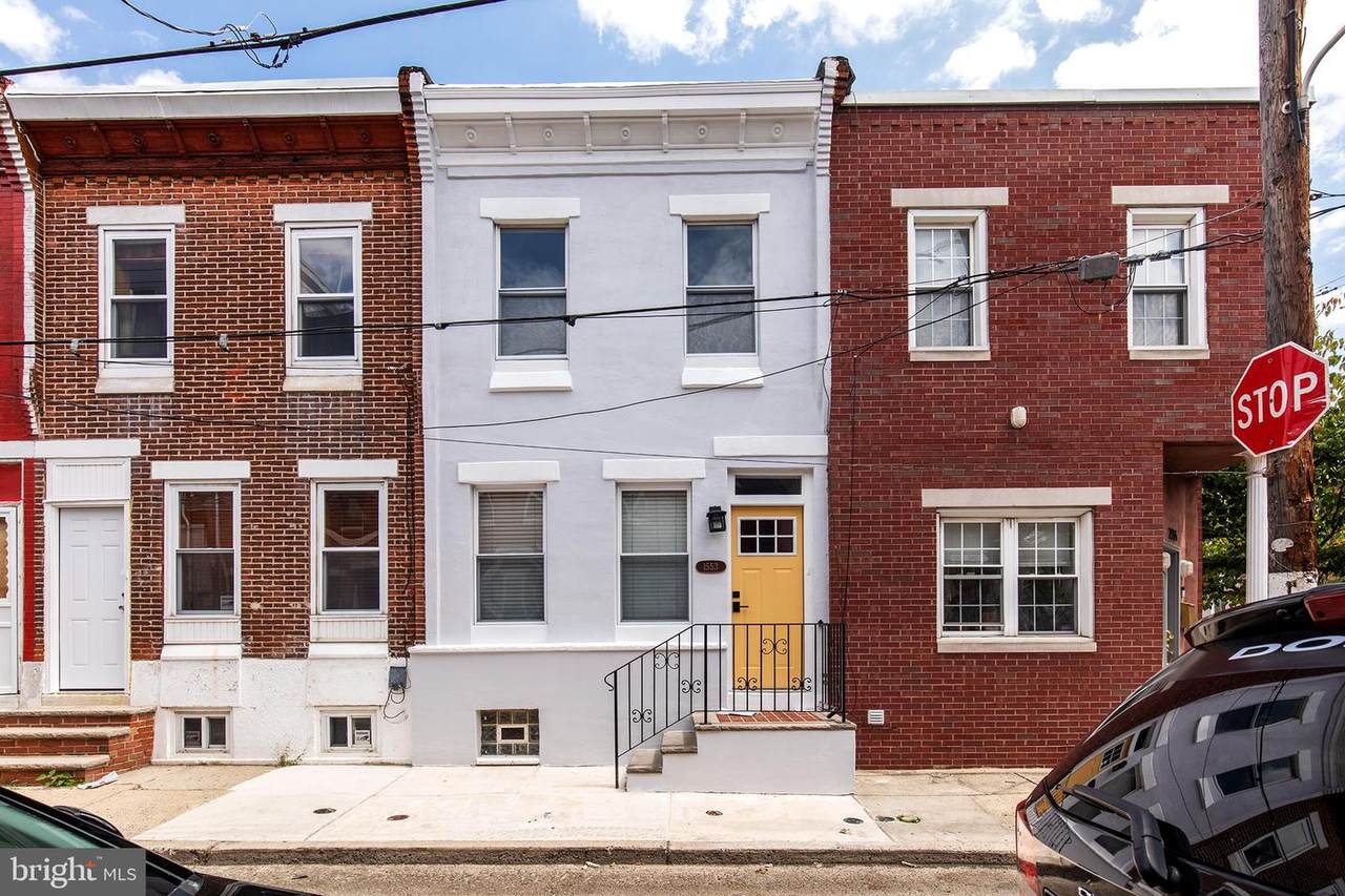 1553 Woodstock Street - Photo 1