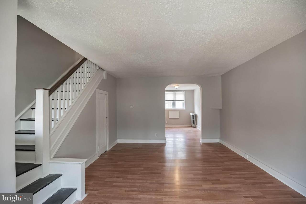 1440 Lardner Street - Photo 1