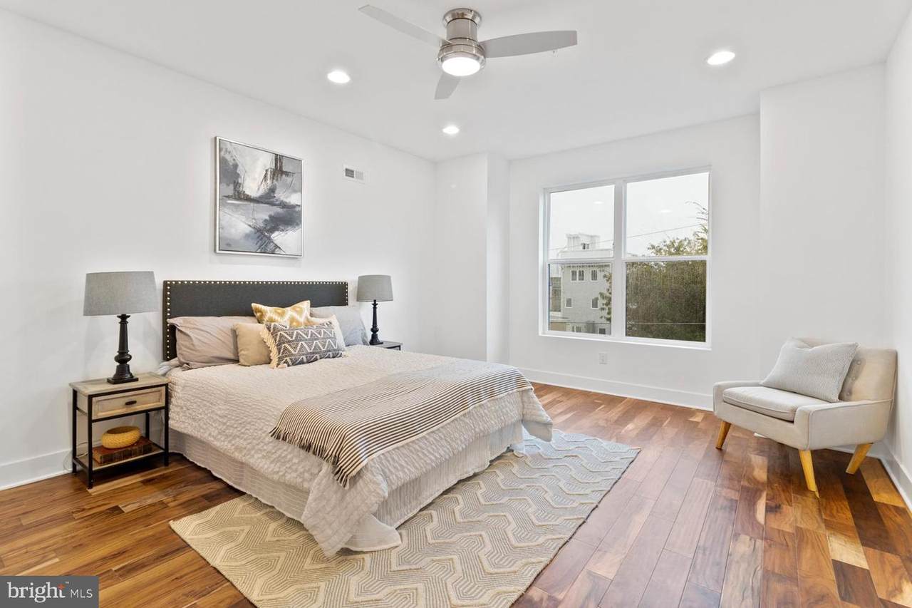 2242 Howard Street - Photo 1