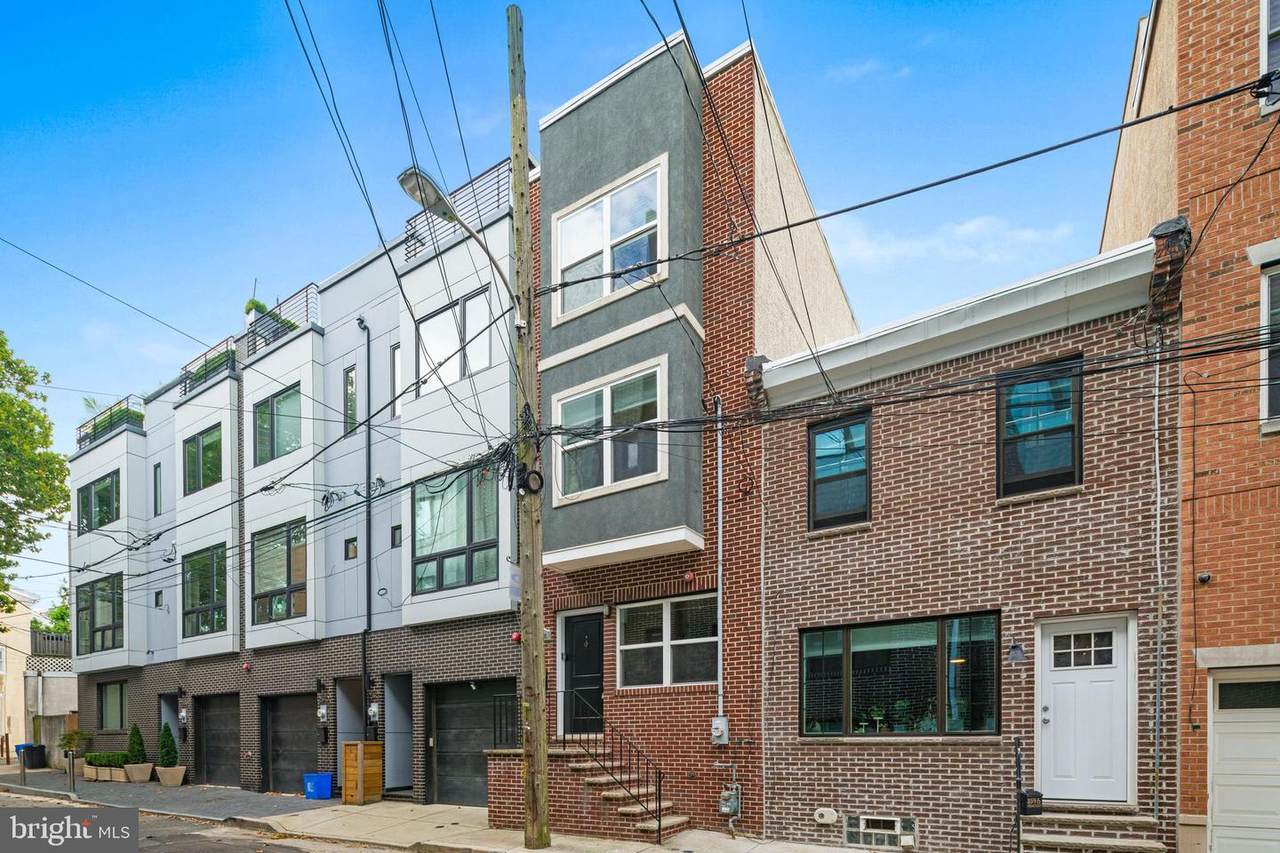 2544 Montrose Street - Photo 1