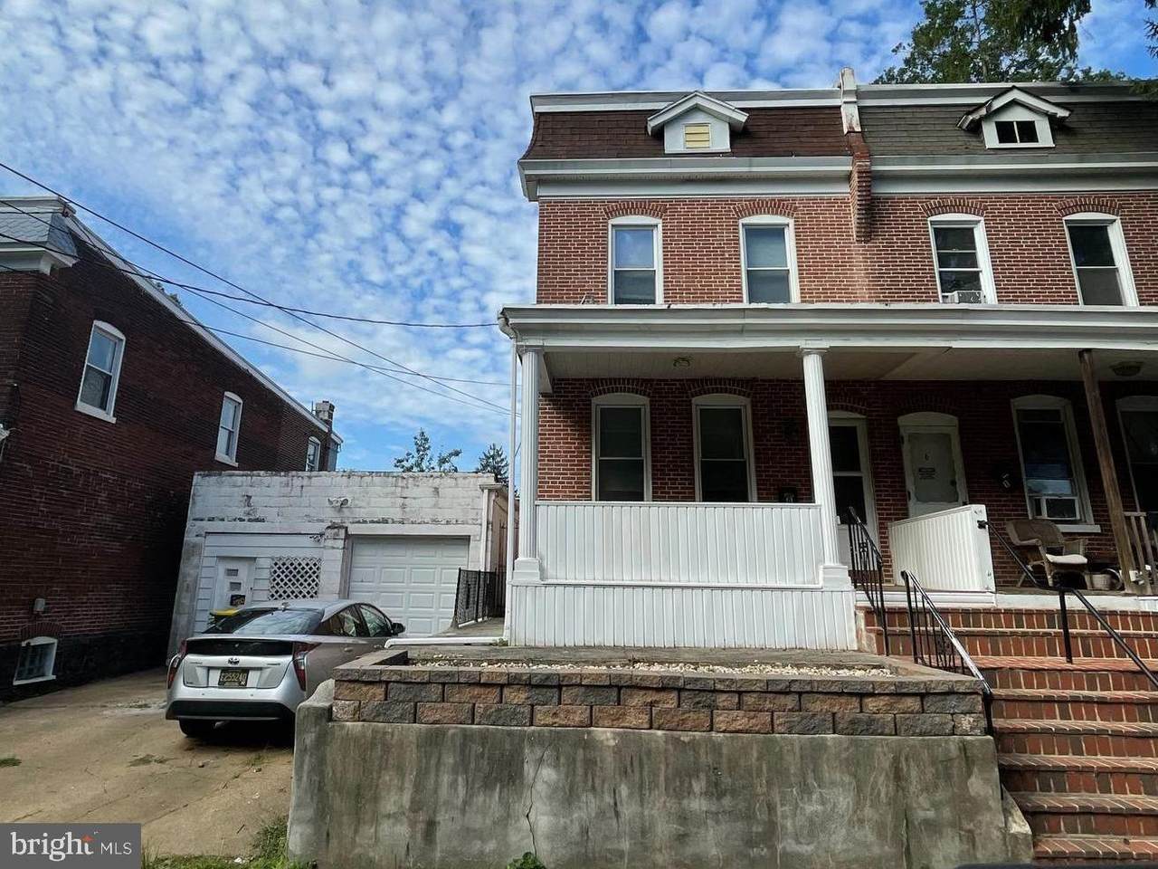 8 E 44TH - Photo 1