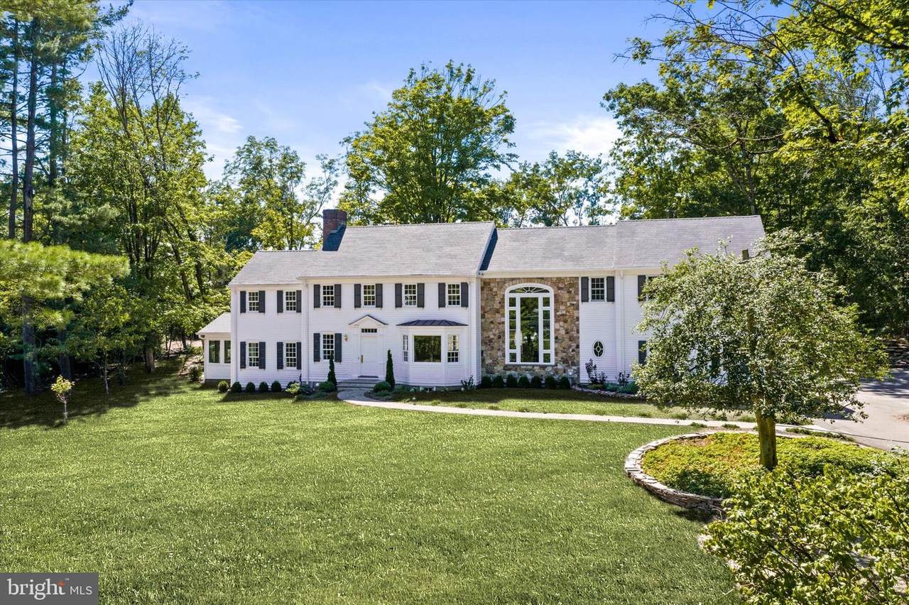 94 Fairway Drive - Photo 1