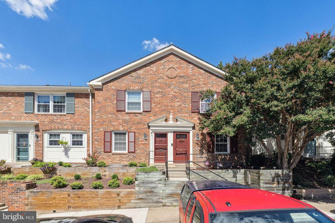 8516 Westover Court - Photo 1