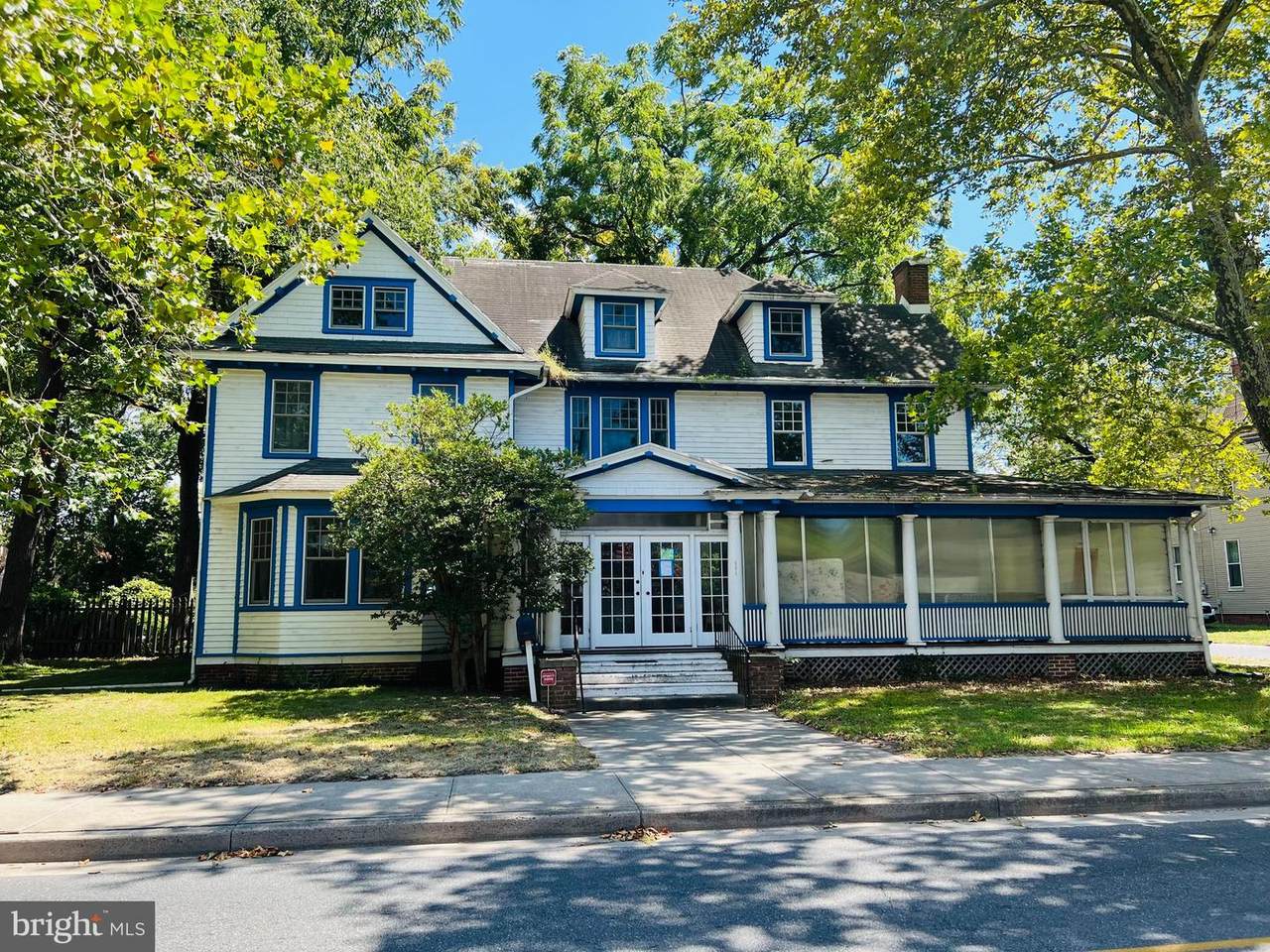 801 Division Street - Photo 1