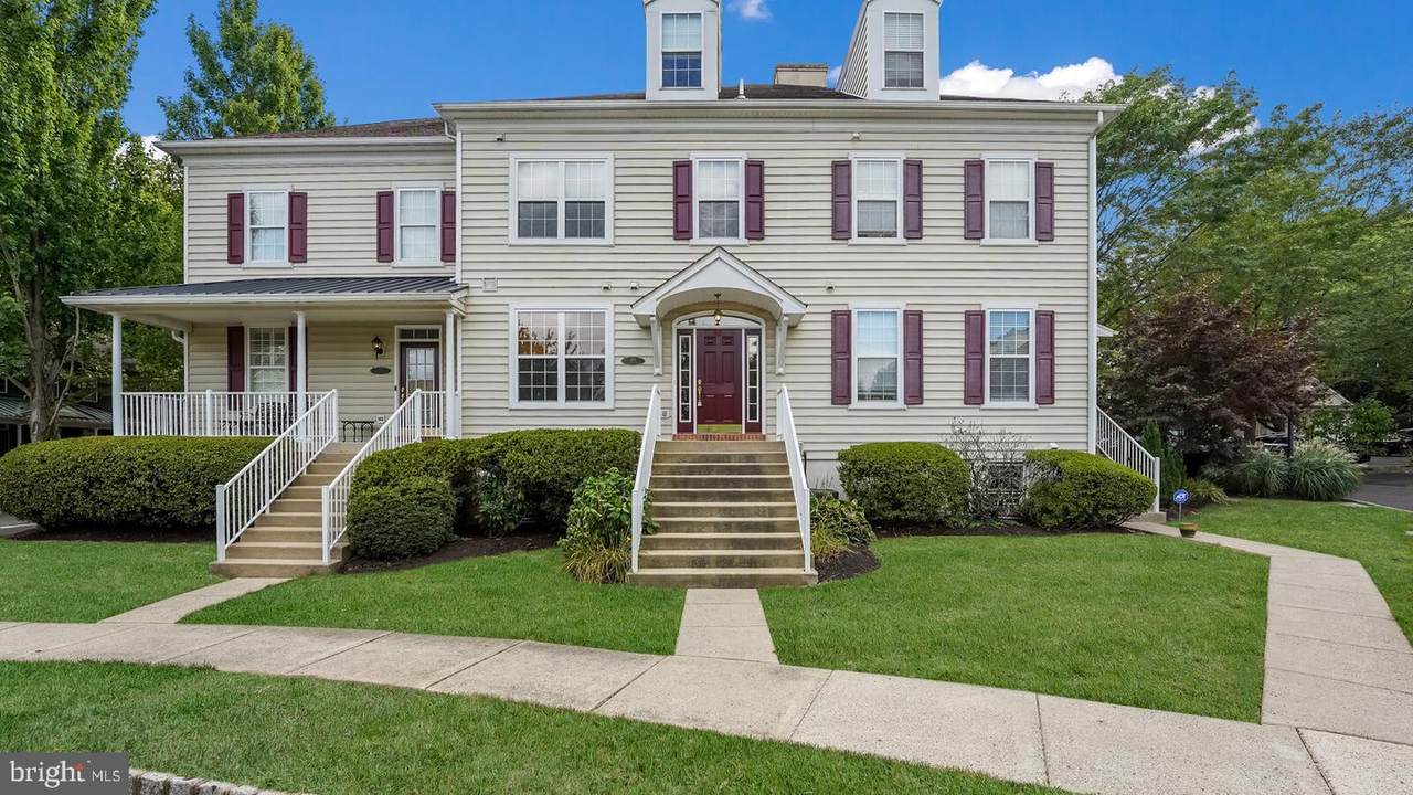 410 Lantern Drive - Photo 1
