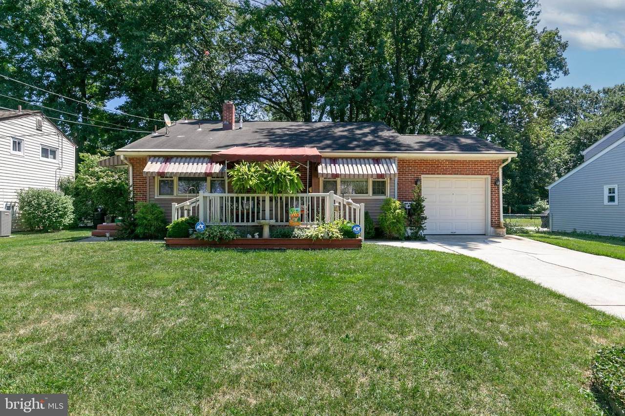 594 Shields Avenue - Photo 1