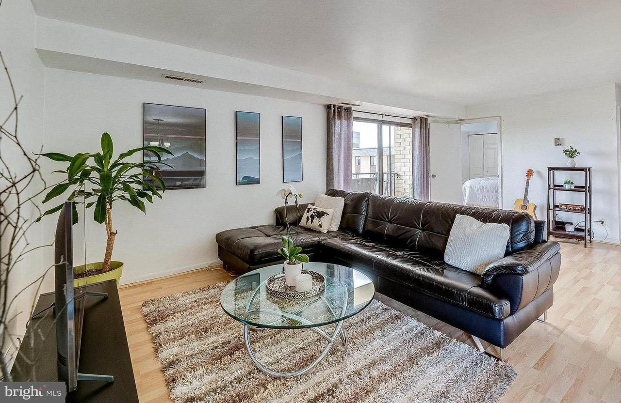 3100 Manchester Street - Photo 1