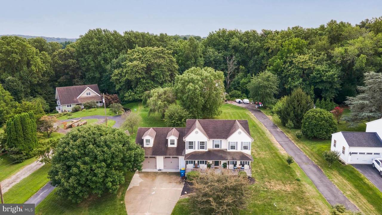 422 Southview Avenue - Photo 1