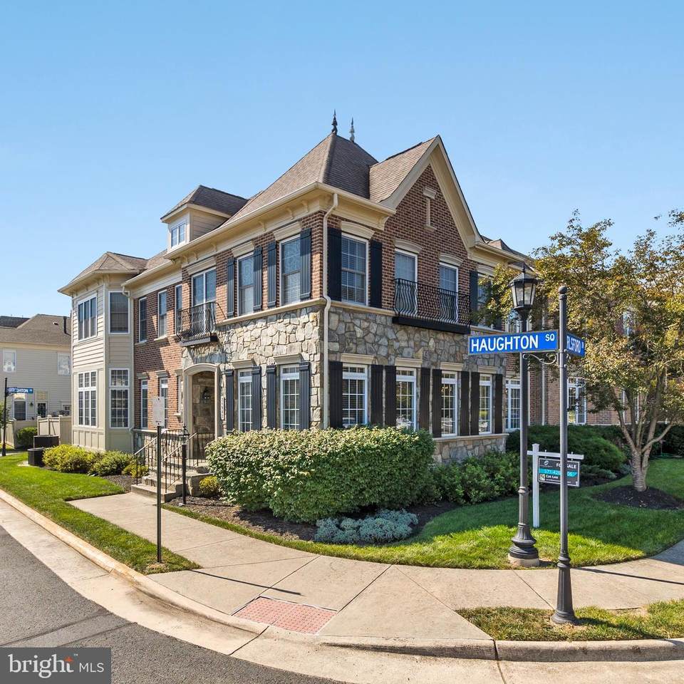 24902 Earlsford Drive - Photo 1